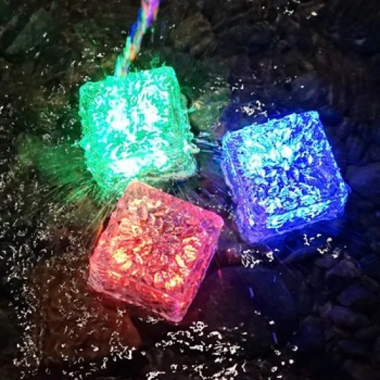 СОЛАРНА LED ЛАМПА ЛЕДЕНО КУБЧЕ