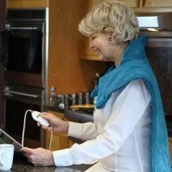 ТЕРМО МАСАЖОР ЗА ВРАТ, РАМЕНЕ И ГРЪБ