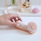 Почистваща и масажираща четка за лице