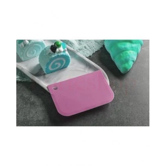 РЕЗАЧКИ ЗА ТЕСТО И ДЕКОРАЦИЯ