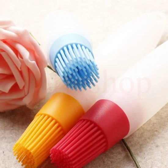 КУЛИНАРНА ЧЕТКА ЗА МАЗАНЕ С РЕЗЕРВОАР