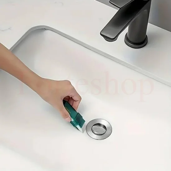 МНОГОФУНКЦИОНАЛНА ПОЧИСТВАЩА ГУМА ЗА КУХНЯ И БАНЯ