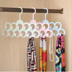 Мултифункционална закачалка