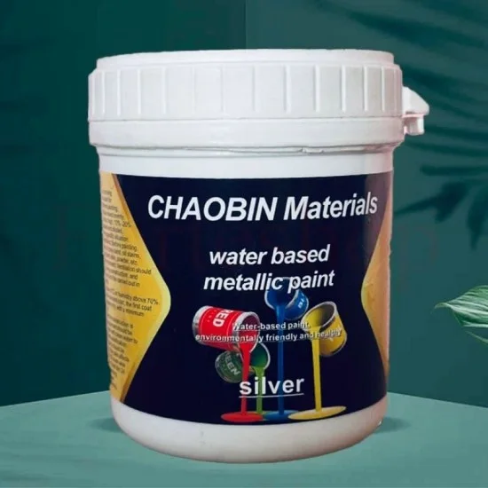 Металикова боя на водна основа – преди и след нанасяне върху ръждясала повърхност