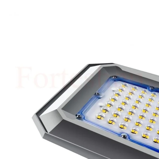 Соларна улична лампа Jortan 1000W IP67 с дистанционно