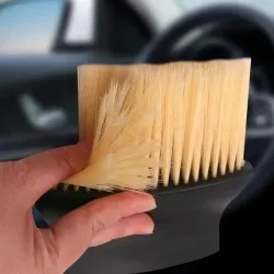 Четка за почистване на кола
