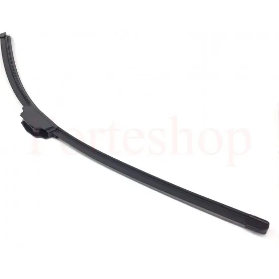 ЧИСТАЧКА ЗА КОЛА ТИП БАНАН/ПЕРО